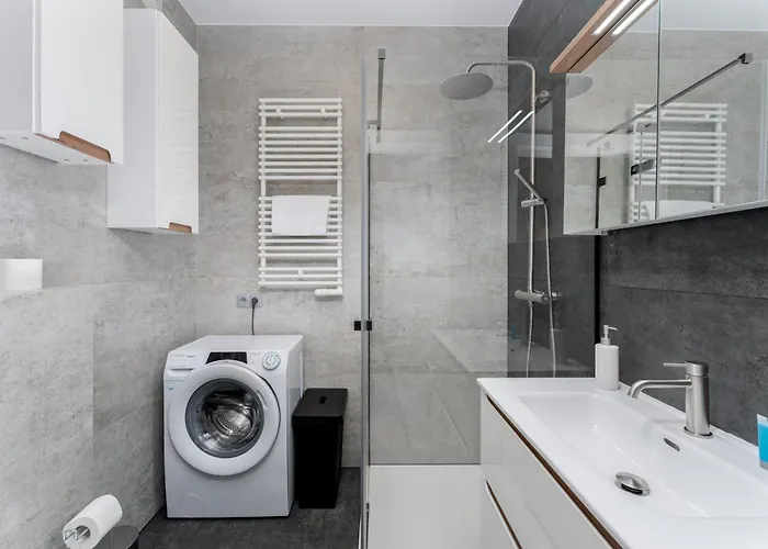 Wislane Tarasy 2 0 Modern Space By Bookinghost شقة